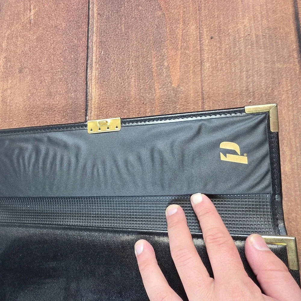 Portfolio Organizer Mens Womens OS Black Good Gold Trim Calculator